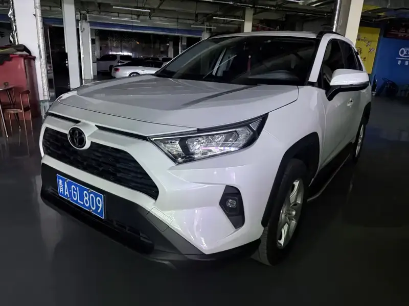 Toyota RAV4, 2023