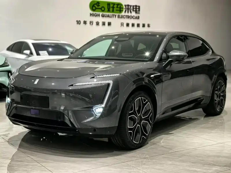 Avatr 11, 2023