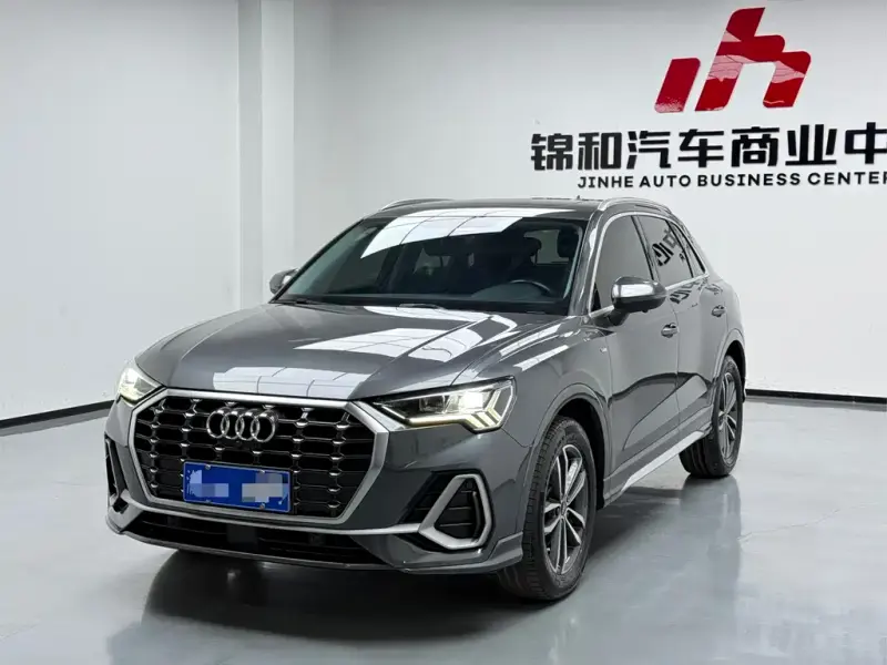 Audi Q3, 2021