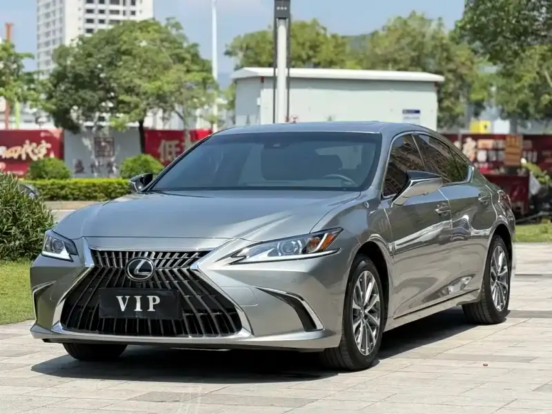 Lexus ES, 2024