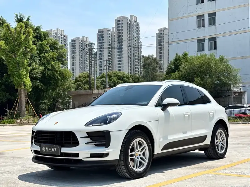 Porsche Macan, 2021