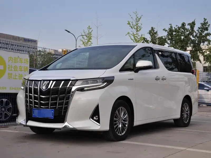 Toyota Alphard, 2022