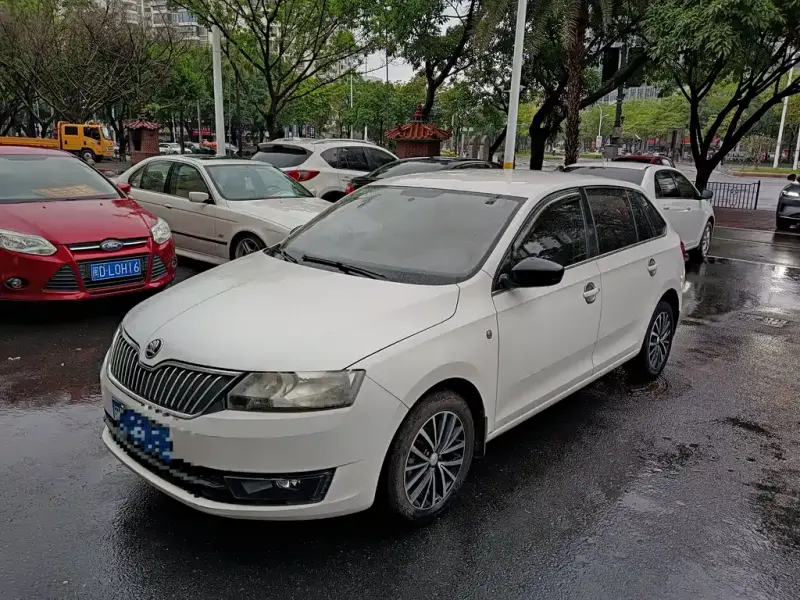 Skoda Rapid Spaceback, 2014