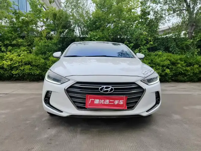 Hyundai Elantra, 2018