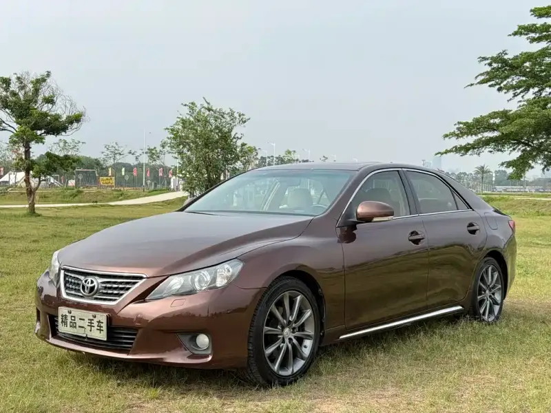 Toyota Reiz, 2012