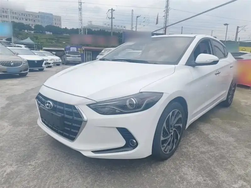 Hyundai Elantra, 2019