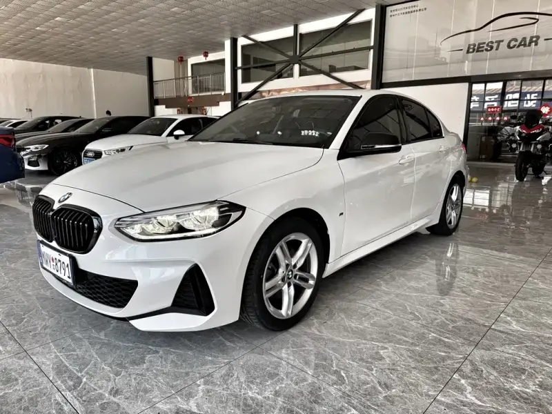 BMW 1 Series, 2021