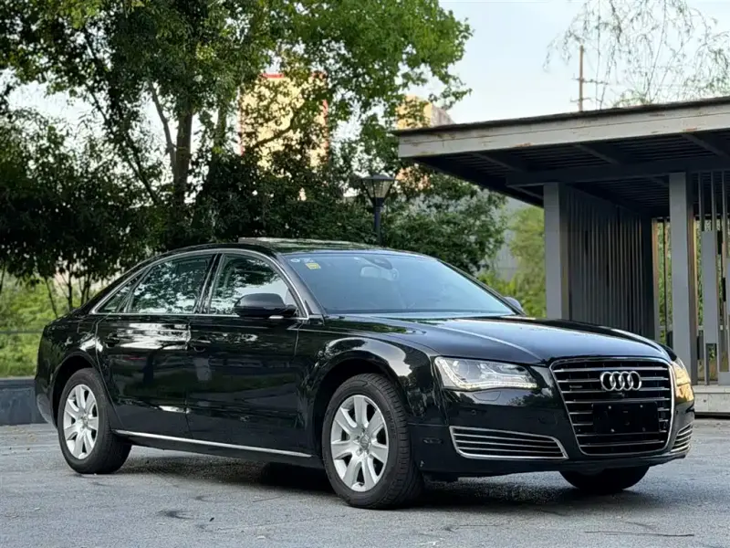 Audi A8, 2013