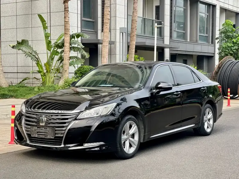 Toyota Crown, 2017