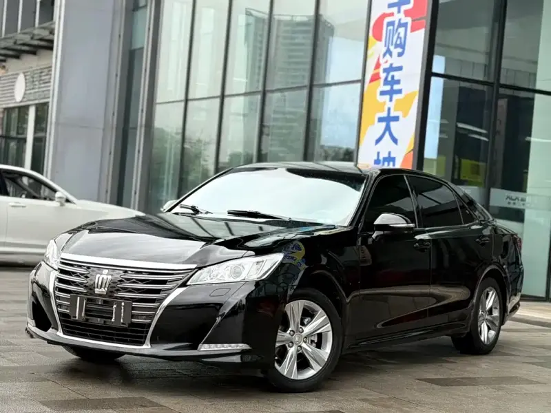 Toyota Crown, 2017
