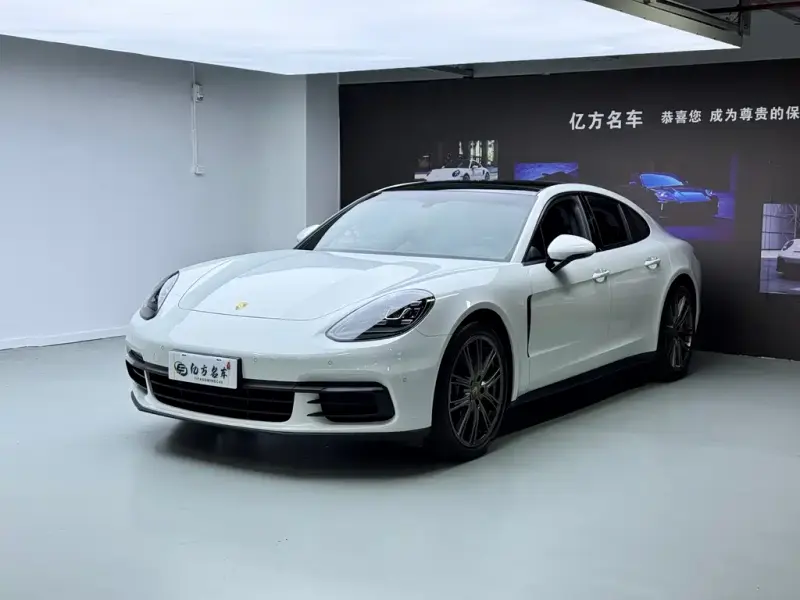 Porsche Panamera, 2018
