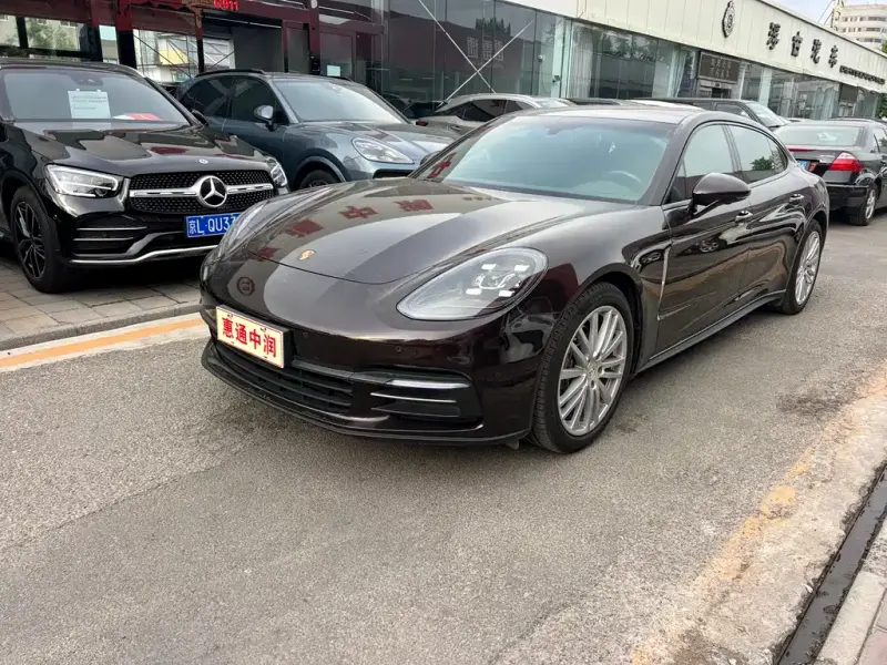 Porsche Panamera, 2018