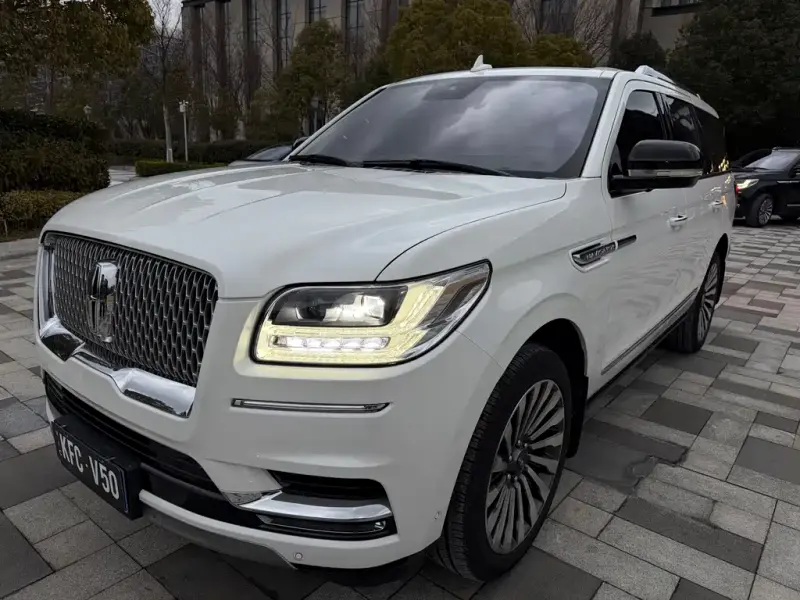 Lincoln Navigator, 2020