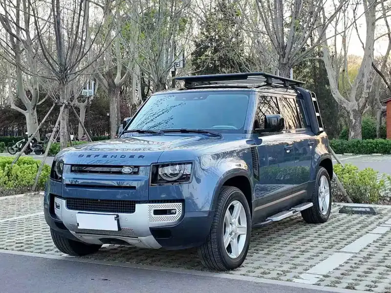 Land Rover Defender, 2021