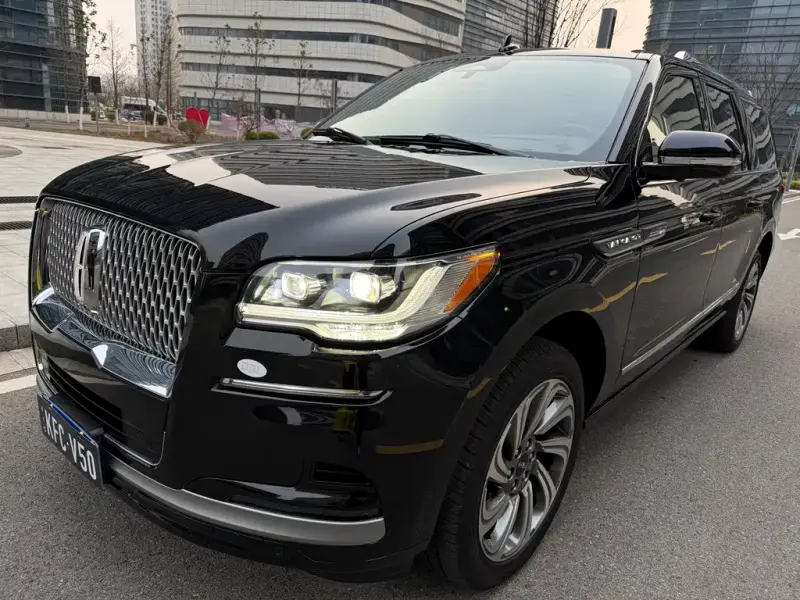 Lincoln Navigator, 2023