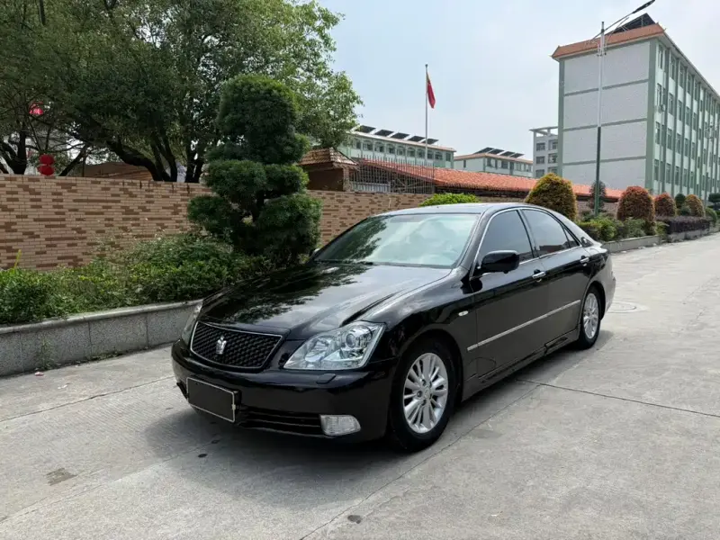 Toyota Crown, 2008