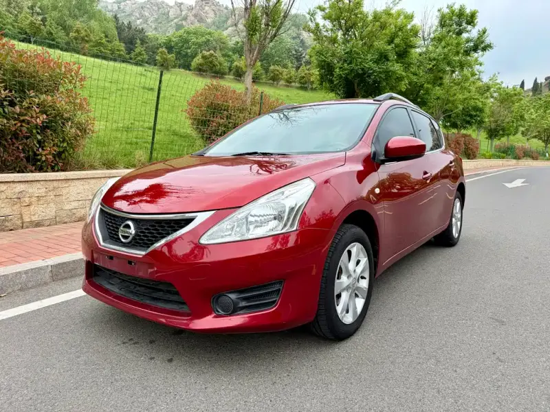 Nissan Tiida, 2015