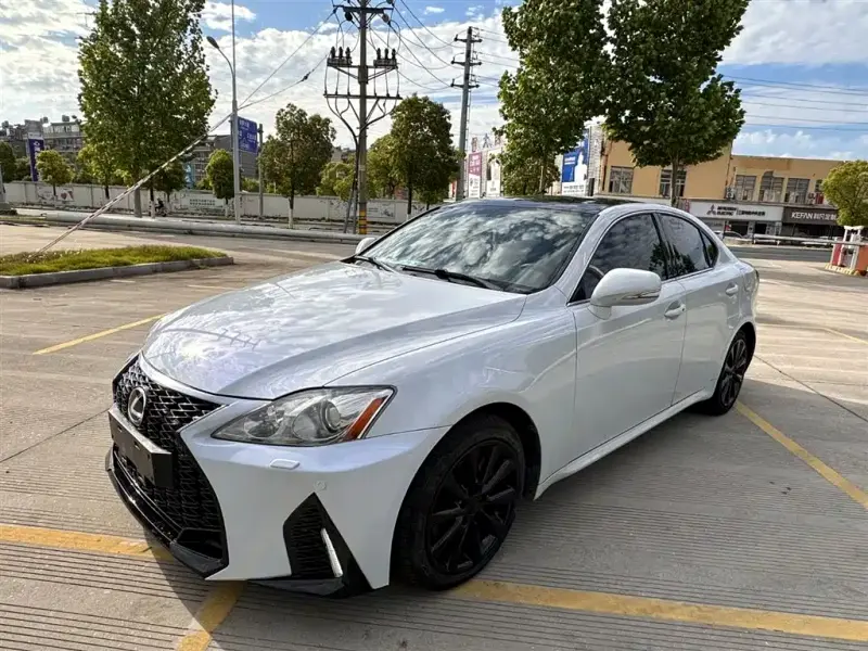 Lexus IS, 2009