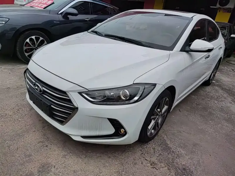 Hyundai Elantra, 2019