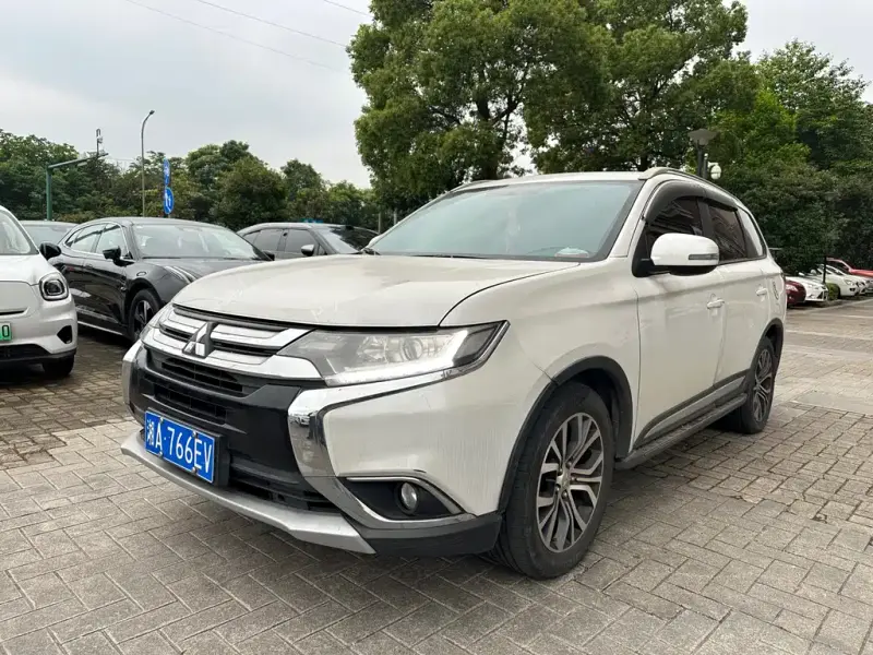 Mitsubishi Outlander, 2018