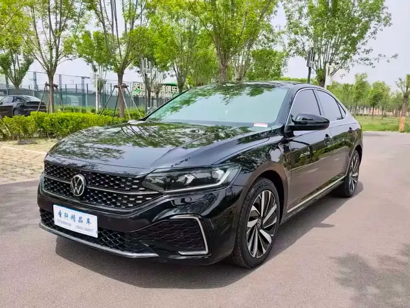 Volkswagen Passat, 2022