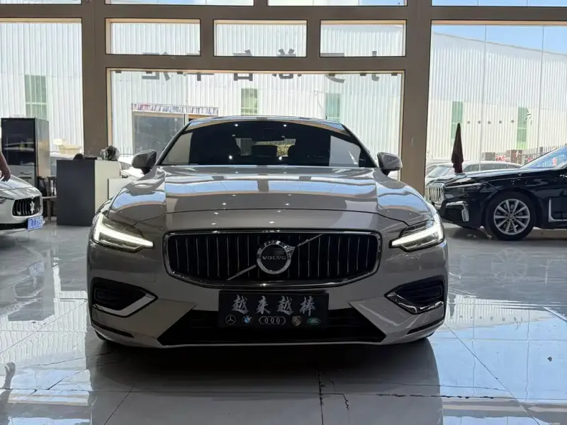Volvo S60, 2023