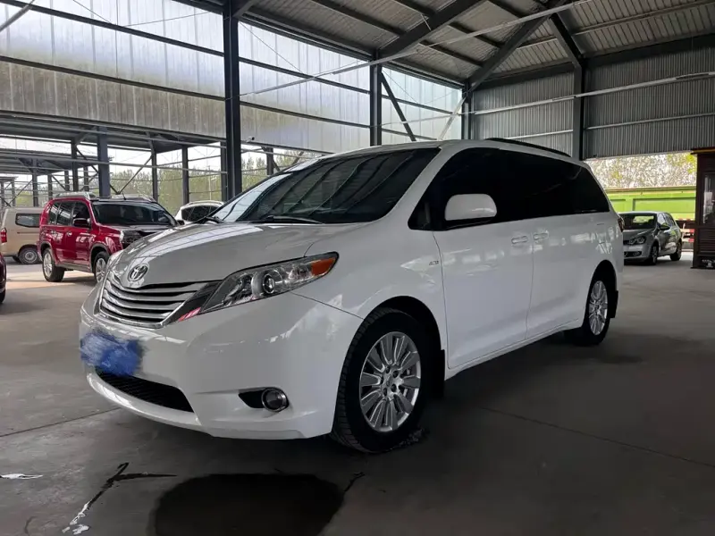 Toyota Sienna, 2017