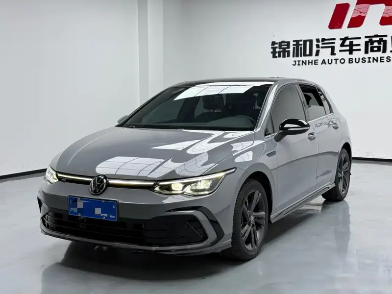 Volkswagen Golf, 2023