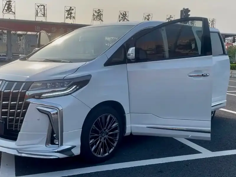 Toyota Alphard, 2013