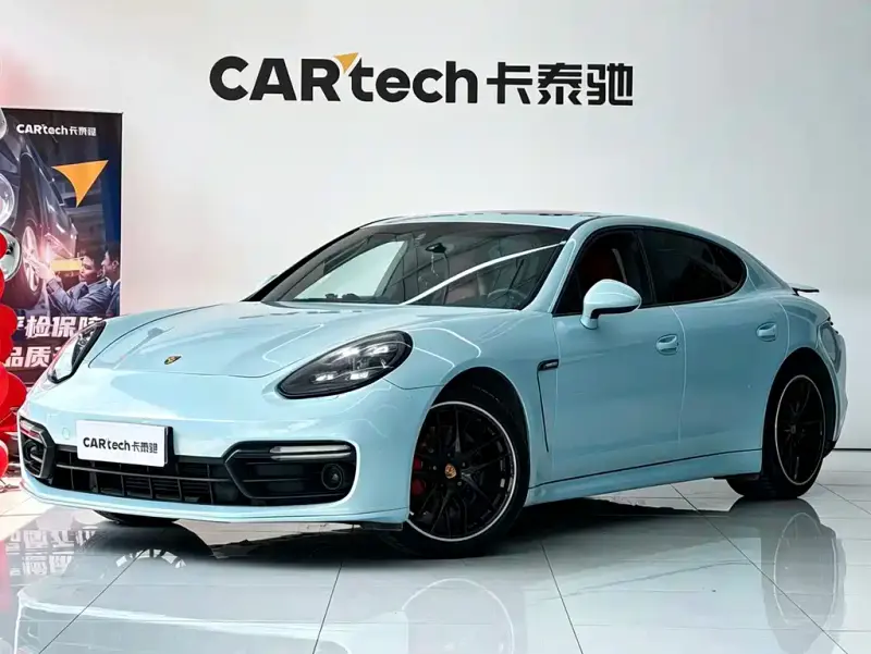Porsche Panamera, 2010