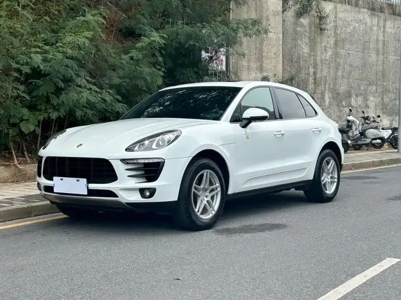 Porsche Macan, 2016