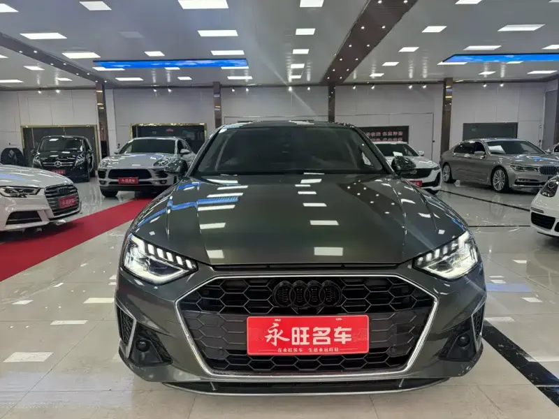 Audi A4L, 2021