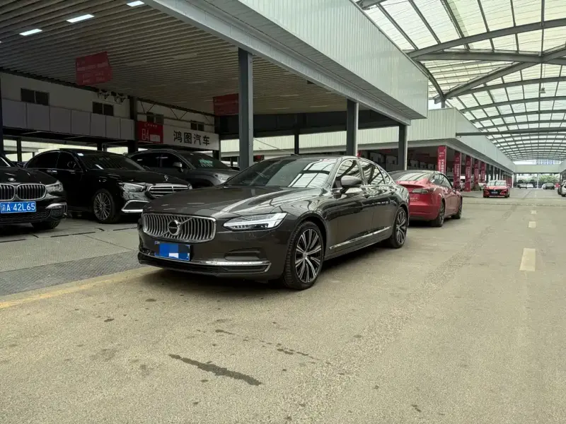 Volvo S90, 2023
