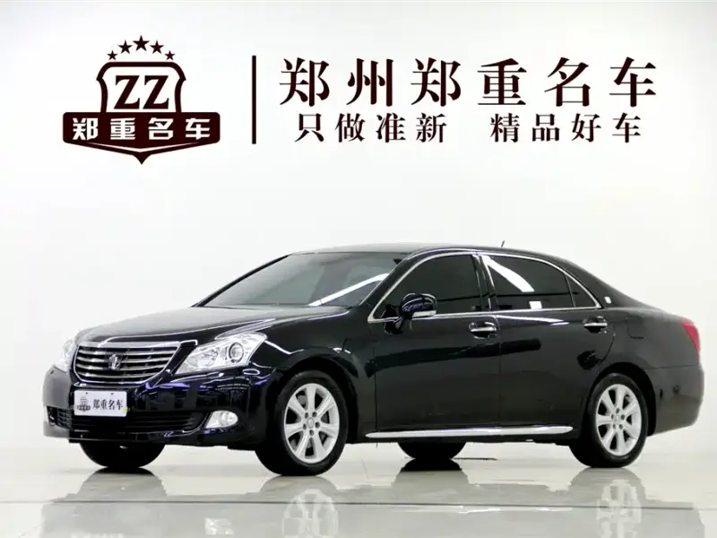 Toyota Crown, 2013