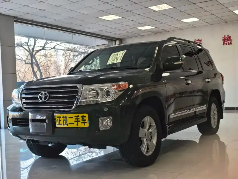 Toyota Land Cruiser, 2013
