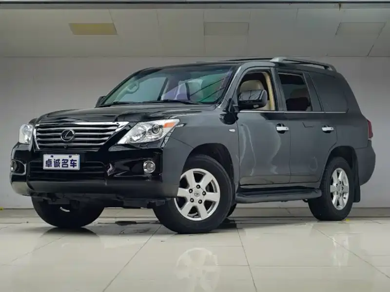 Lexus LX, 2011