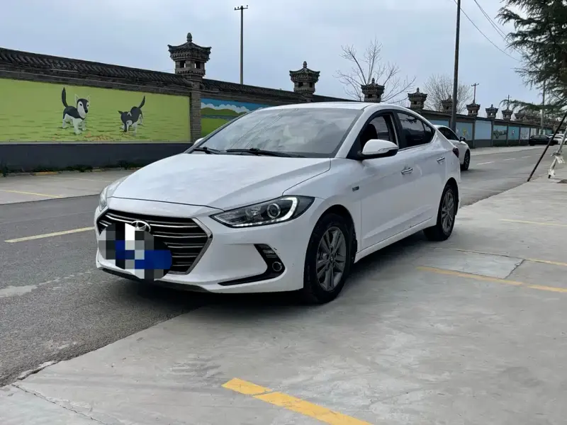 Hyundai Elantra, 2017