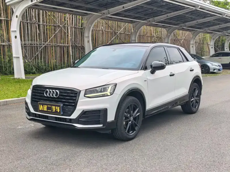 Audi Q2L, 2021