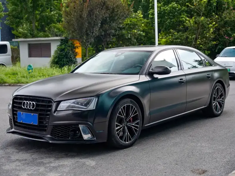 Audi A8, 2012