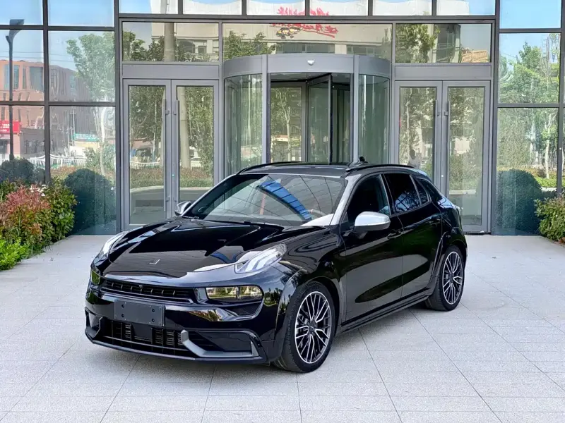 Lynk & Co 02 Hatchback, 2022