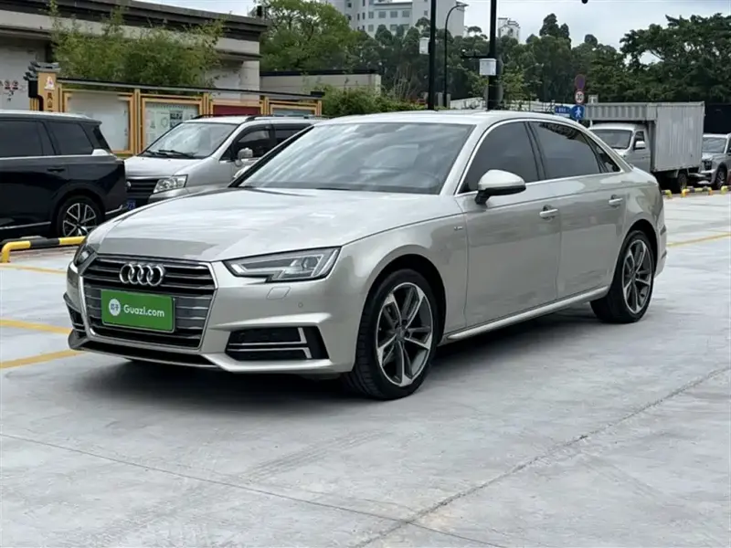 Audi A4L, 2018
