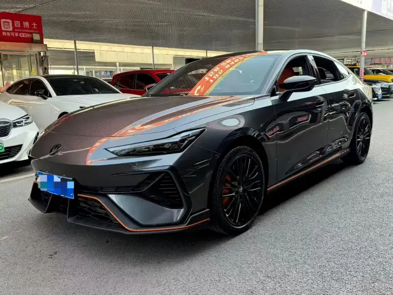 Changan UNI-V, 2025
