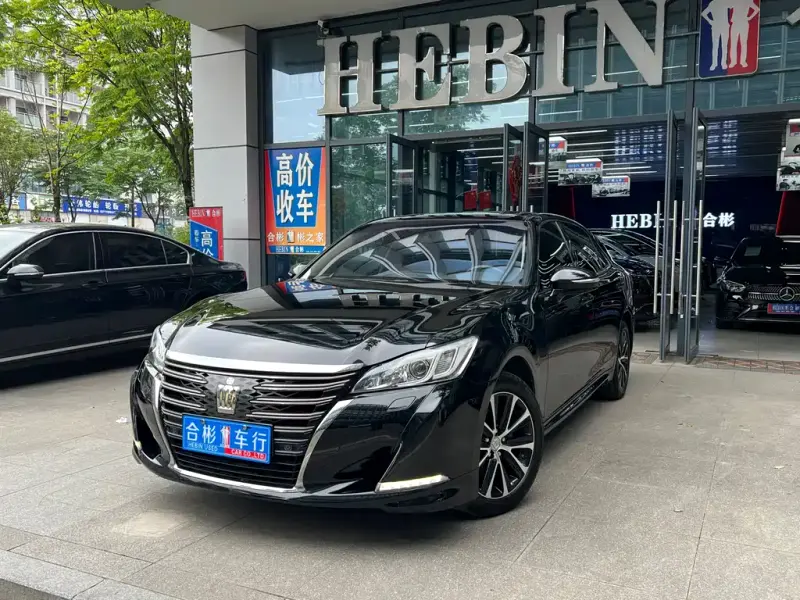 Toyota Crown, 2018