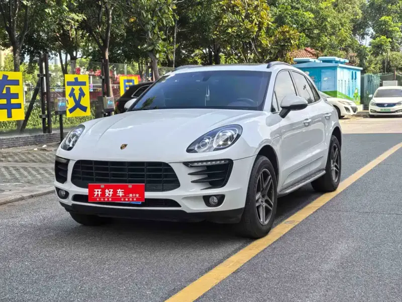 Porsche Macan, 2016