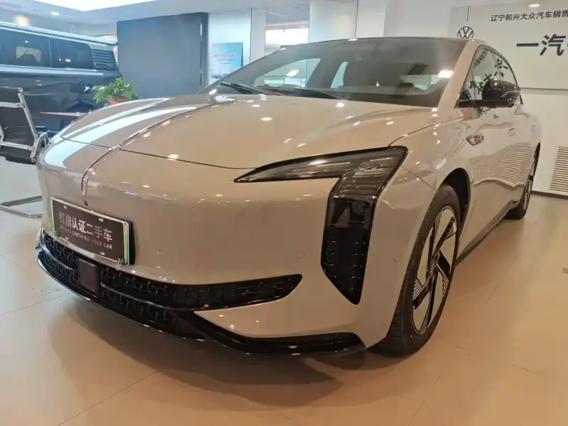 Hongqi EH7, 2025