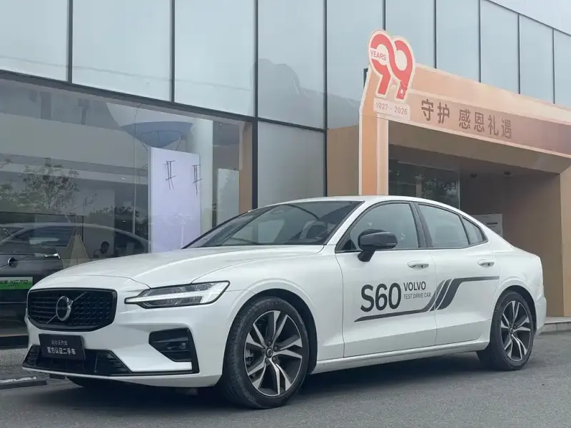 Volvo S60, 2024