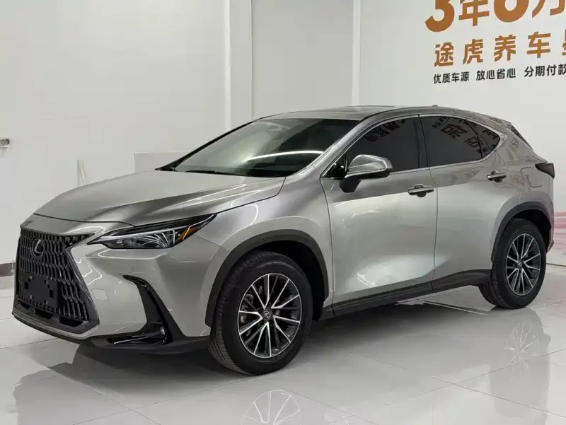 Lexus NX, 2023