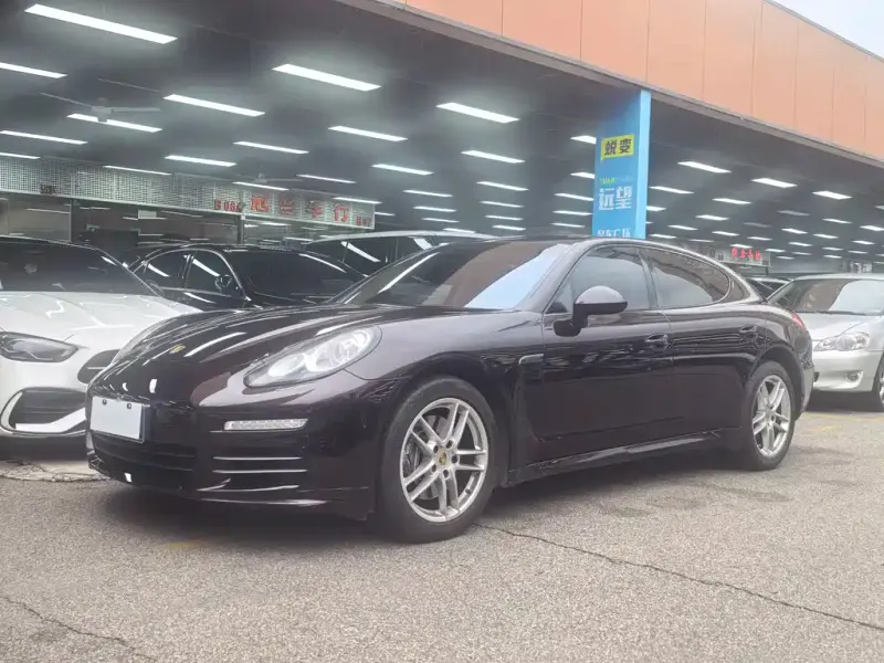 Porsche Panamera, 2016