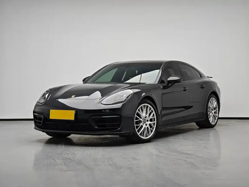 Porsche Panamera, 2022