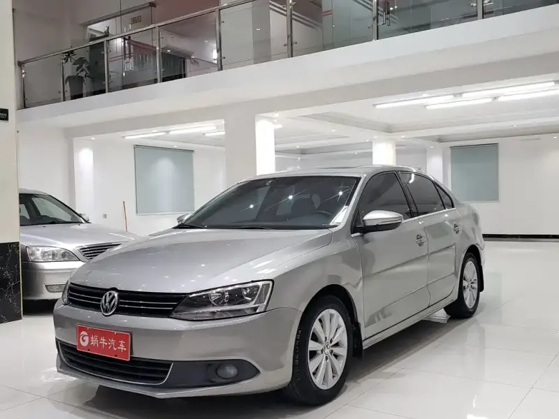 Volkswagen Sagitar, 2014